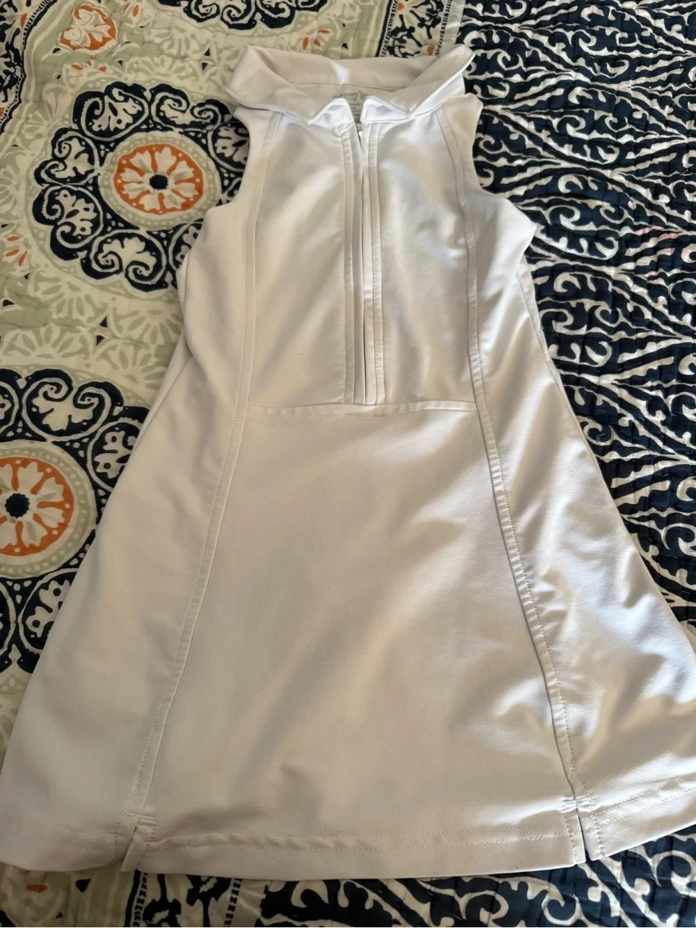 Old Navy White Sleeveless Polo Dress - size small. EUC.